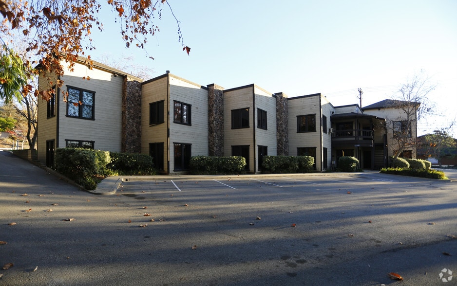 More Photos Of 100 W Foothill Blvd, San Dimas Office For Lease