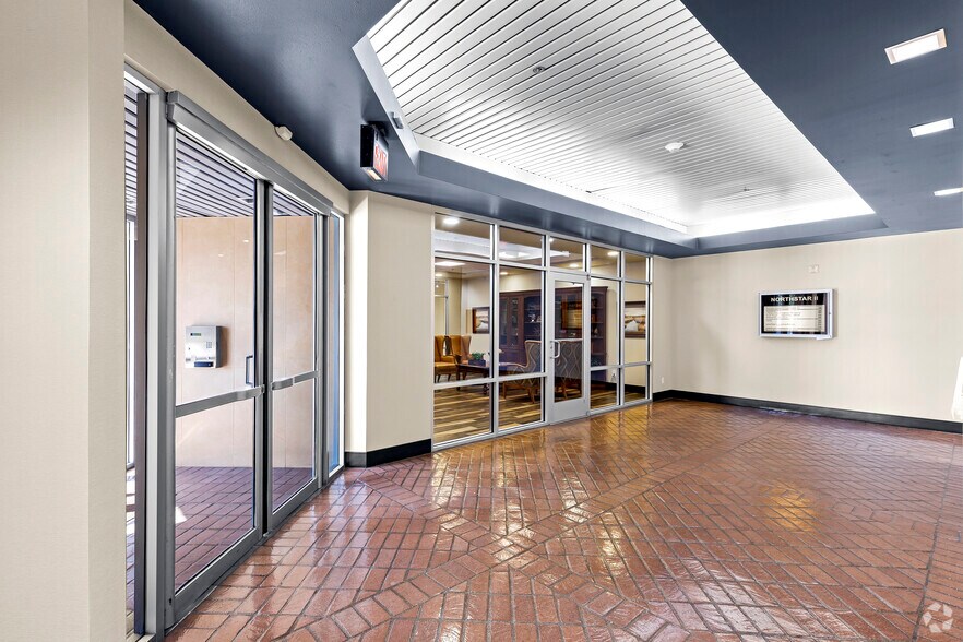 More Photos Of 8713 Airport Fwy, North Richland Hills Office For Lease