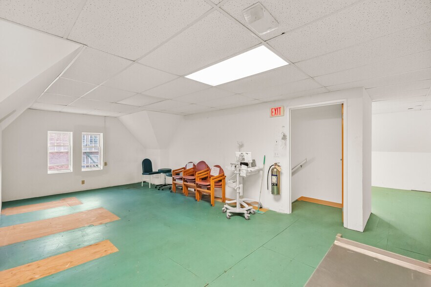 More Photos Of 461-467 Mount Prospect Ave, Newark Medical For Sale