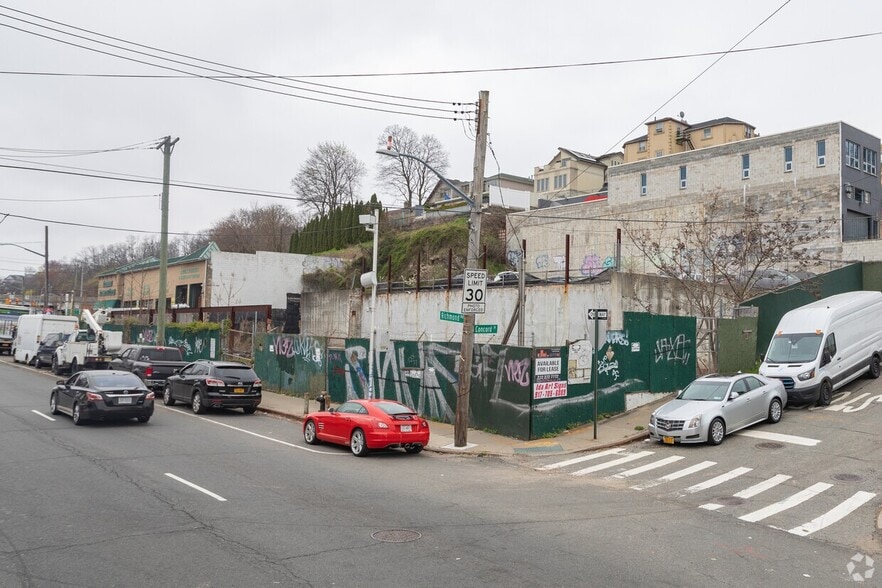 More Photos Of 659 Richmond Rd, Staten Island Land For Lease