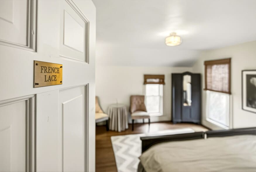 More Photos Of 668 N Main St, Ashland Hospitality For Sale