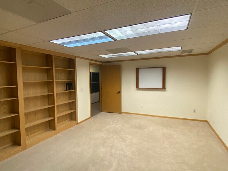More Photos Of 1273 N 15th St, Laramie Office Residential For Lease