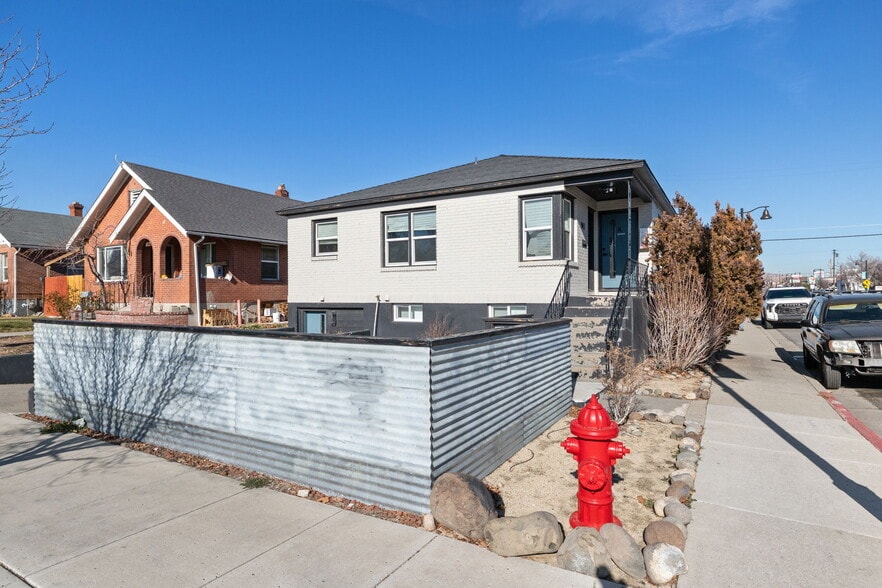 More Photos Of 943 S Wells Ave, Reno Specialty For Sale