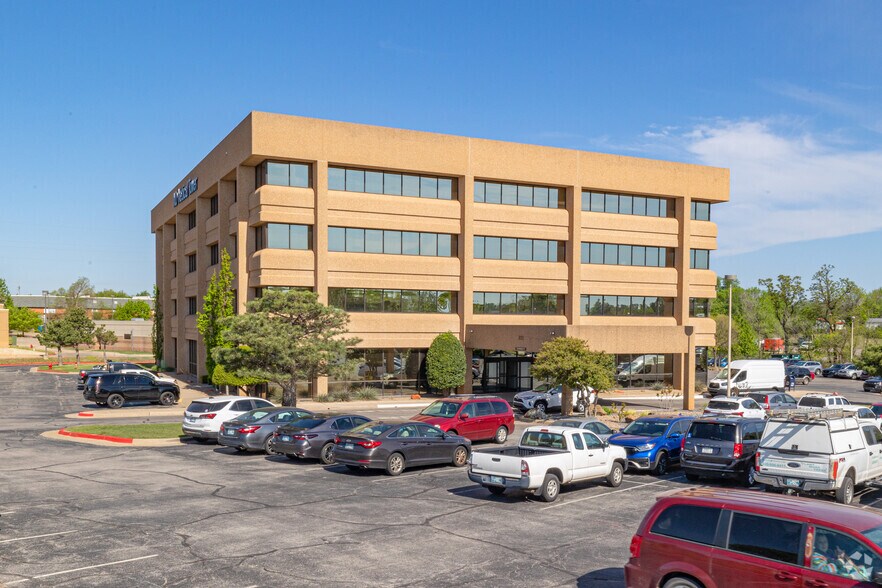 More Photos Of 8121 National Ave, Midwest City Medical For Lease
