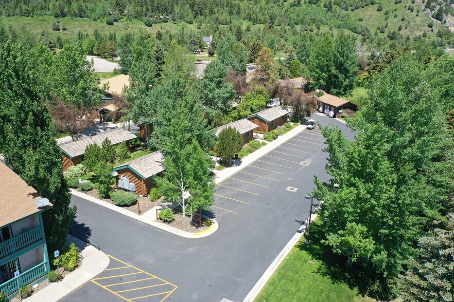 More Photos Of 118878 US HWY 89 hwy, Alpine Hotel For Sale
