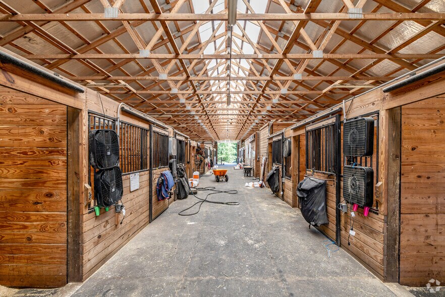 More Photos Of 11 Charlottesburg Rd, Boonton Horse Stables For Sale