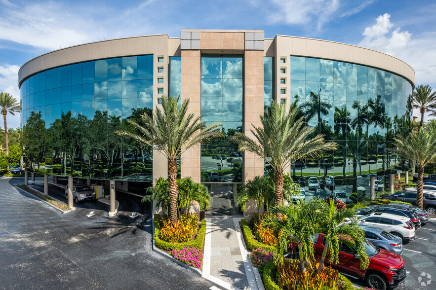 Primary Photo Of 4001 Tamiami Trl N, Naples Office For Lease