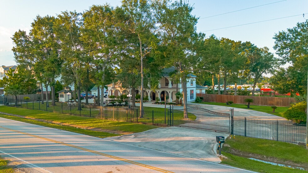 More Photos Of 21832 Rayford Rd, Humble Office For Sale