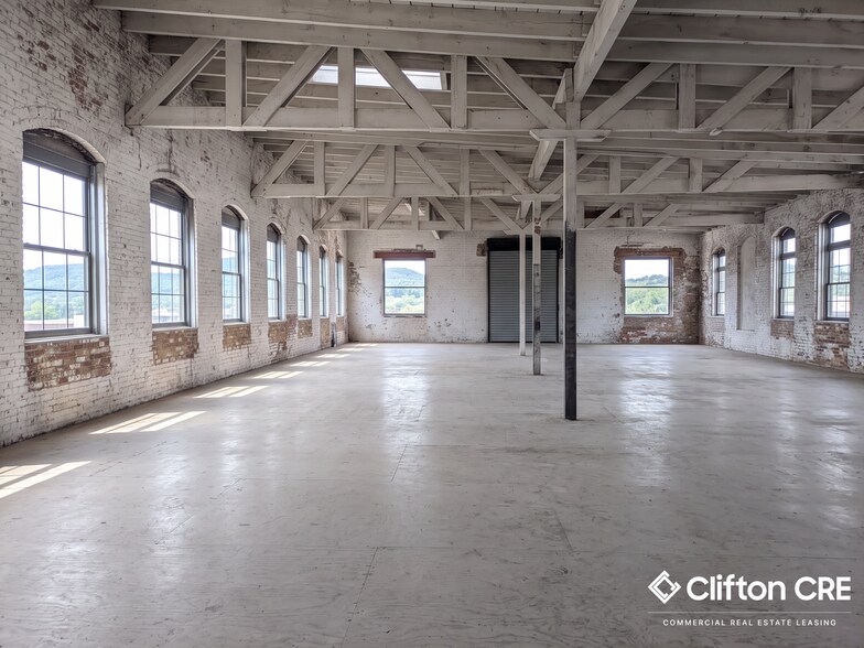 More Photos Of 72 Putnam St, Paterson Warehouse For Lease