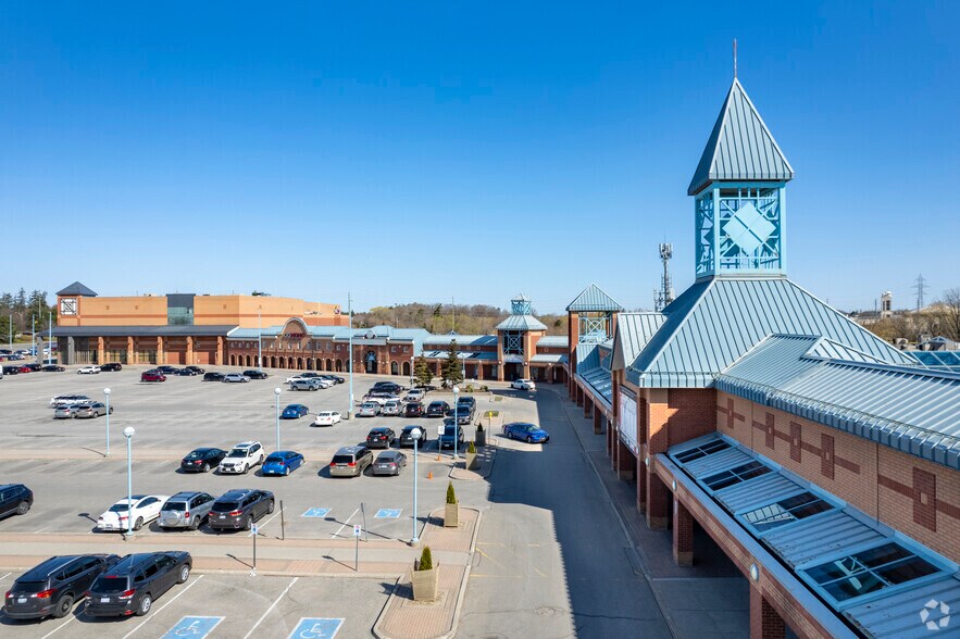 More Photos Of 3255 Hwy 7 E, Markham General Retail For Sale