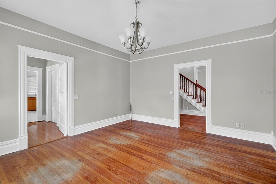 More Photos Of 1218 W Broad St, Groveland Office For Sale