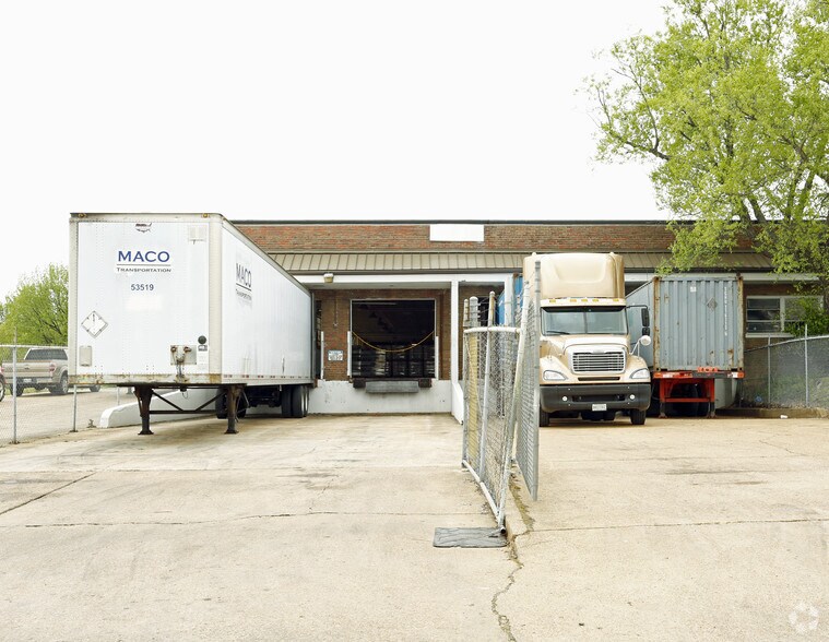 More Photos Of 2021 Latham St, Memphis Industrial For Sale