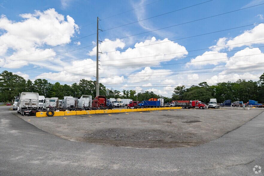 More Photos Of 5545 Ogeechee Rd, Savannah Land For Lease