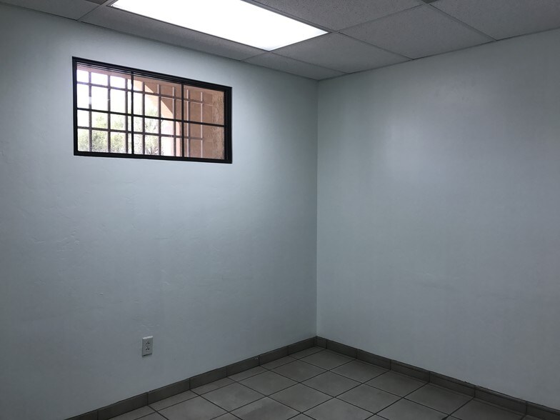 More Photos Of 1310 W St Marys Rd, Tucson Medical For Lease