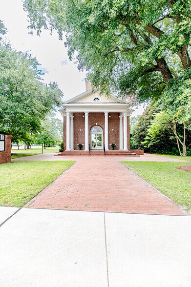 More Photos Of 211 Main st, Broadway Religious Facility For Sale