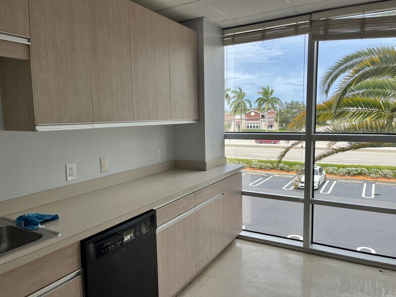 More Photos Of 555 N Congress Ave, Boynton Beach Medical For Lease