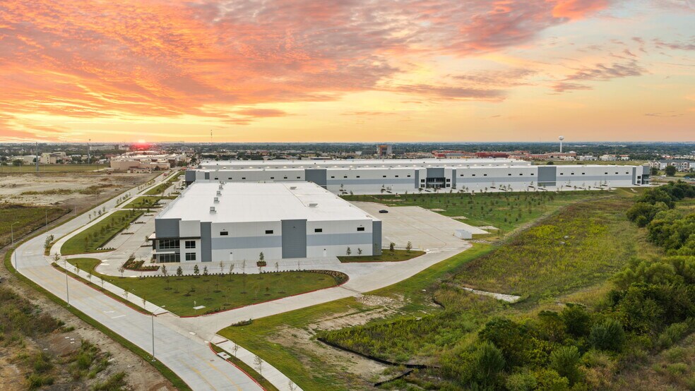 More Photos Of Hwy 130 & Hwy 79, Hutto Unknown For Lease