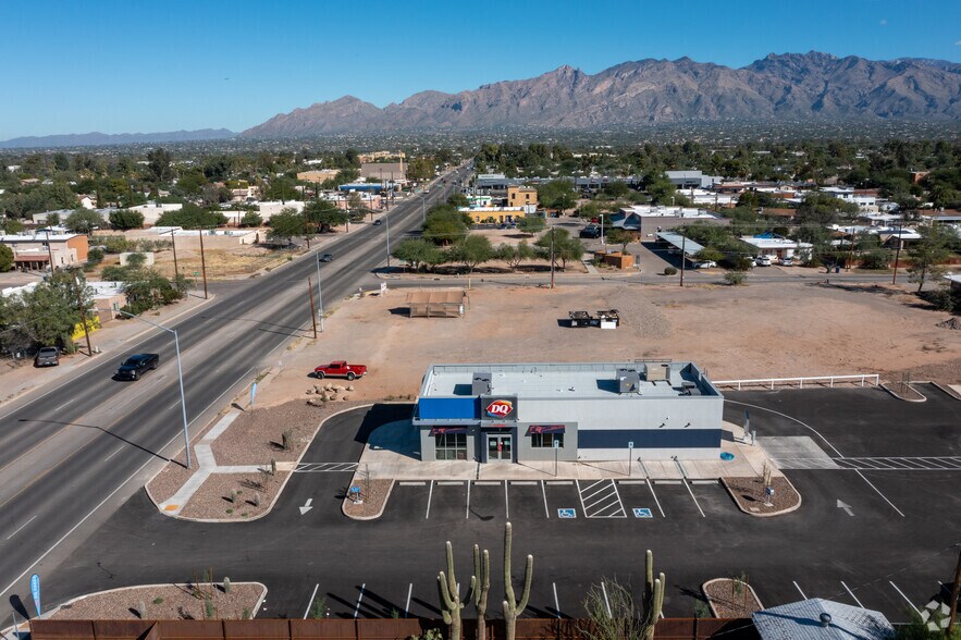 More Photos Of SEC E Lee St & Alvernon Way, Tucson Unknown For Lease