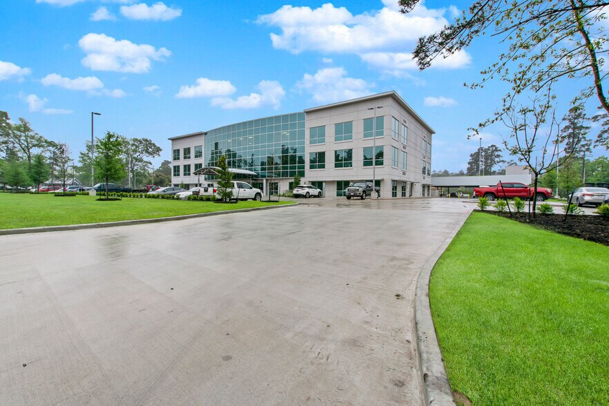 More Photos Of 1020 Riverwood Ct, Conroe Medical For Lease