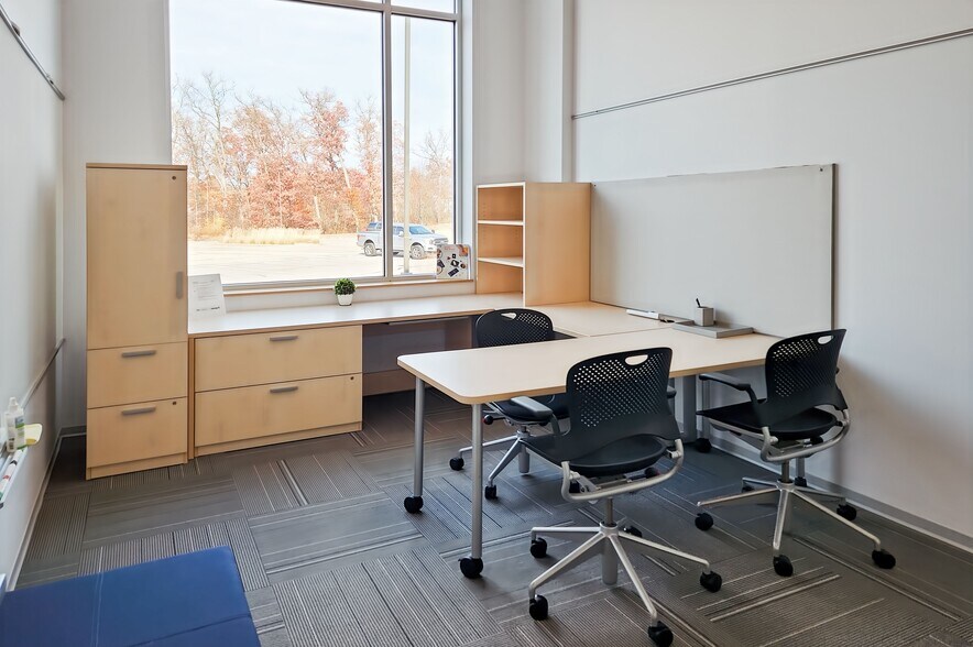 More Photos Of 50 Pennwood Pl, Warrendale Coworking Space