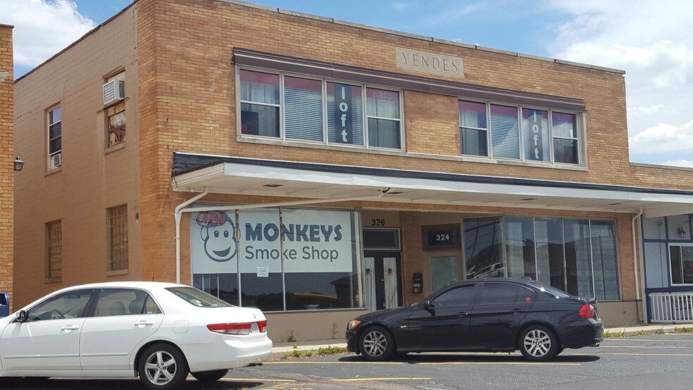 More Photos Of 324-328 N Dixie Dr, Vandalia Storefront Retail Office For Lease