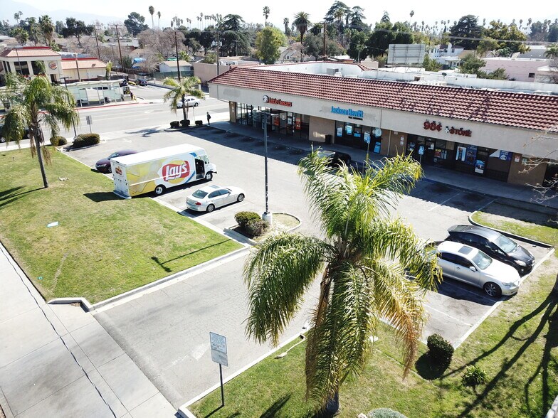 More Photos Of 525 W Highland Ave, San Bernardino Freestanding For Lease