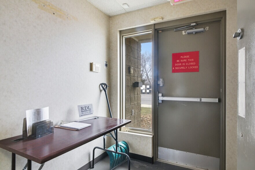 More Photos Of 5192 Dominion Dr, Dublin Warehouse For Sale