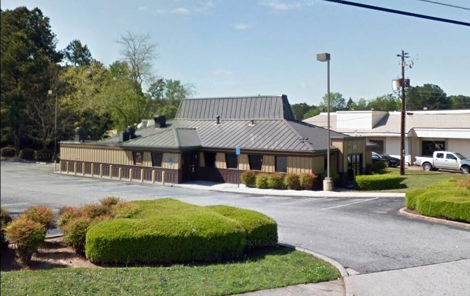 Primary Photo Of 650 Glynn St N, Fayetteville Restaurant For Sale
