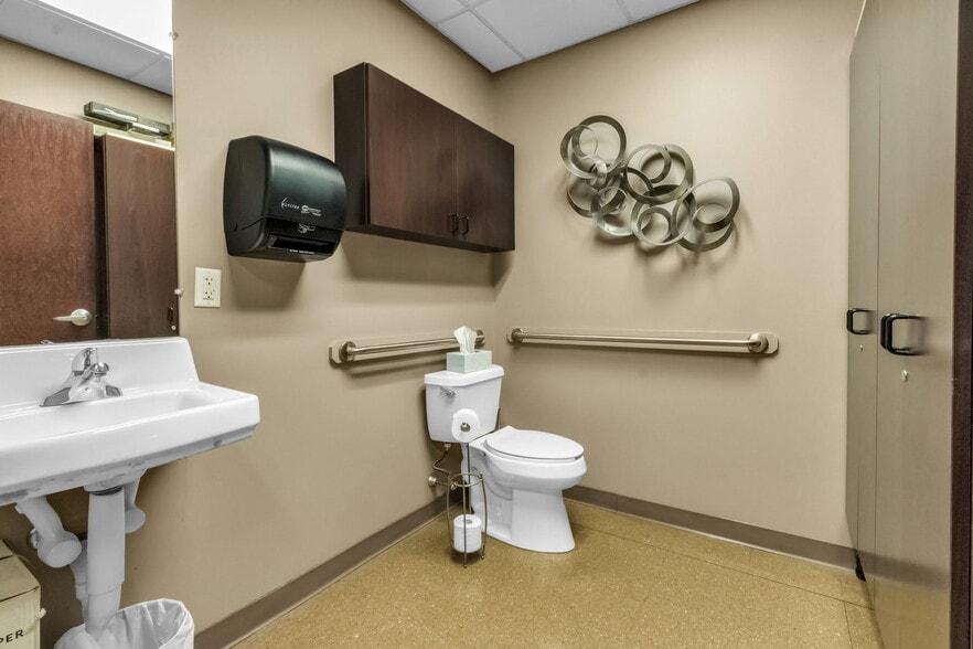 More Photos Of 8180 Wehrle Dr, Buffalo General Retail For Sale