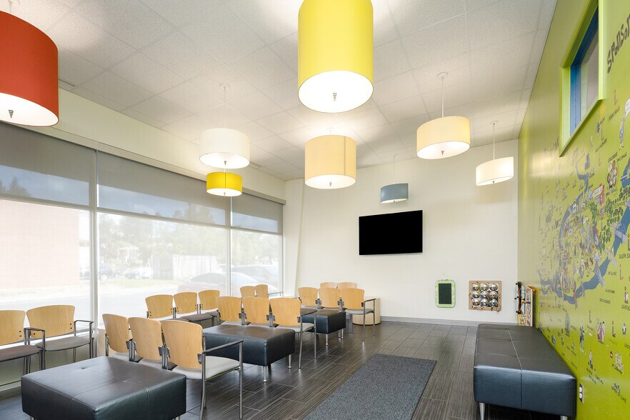 More Photos Of 4070 Beechwood Blvd, Pittsburgh Storefront For Sale