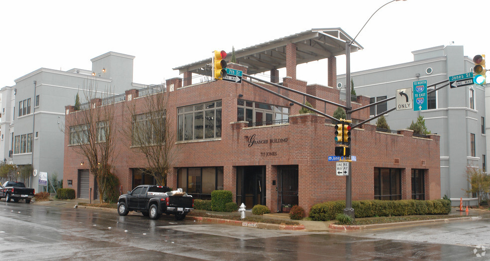 Primary Photo Of 715 Jones St, Fort Worth Office For Lease