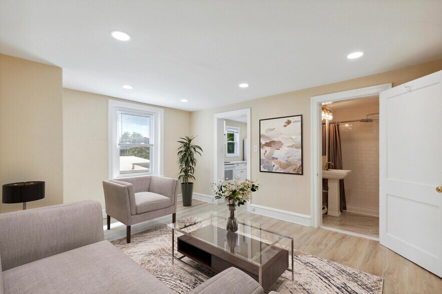 More Photos Of 264 Walnut St, Phoenixville Apartments For Sale