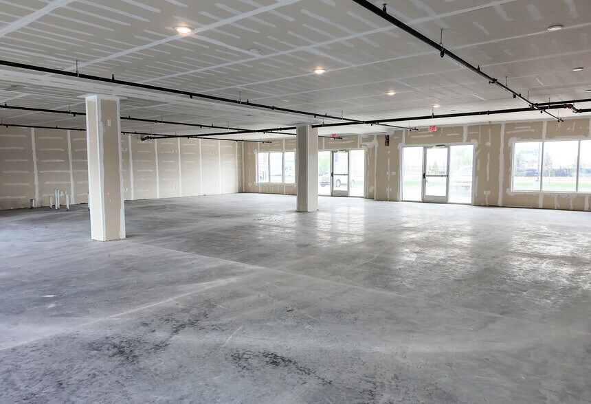 More Photos Of 300 W 85th St, Sioux Falls Apartments For Lease