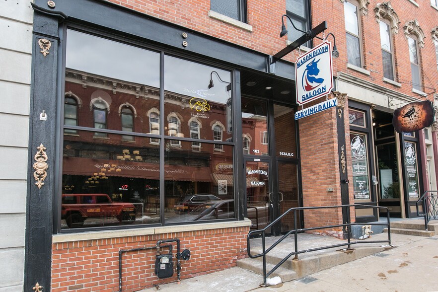 Primary Photo Of 163 Main St, Dubuque Restaurant For Sale