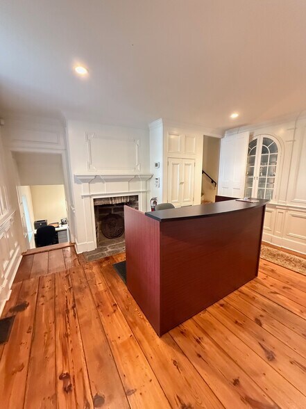 More Photos Of 1107 Taylorsville Rd, Washington Crossing Office For Lease