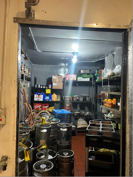 More Photos Of 3129 W Sunset Blvd, Los Angeles Apartments For Lease