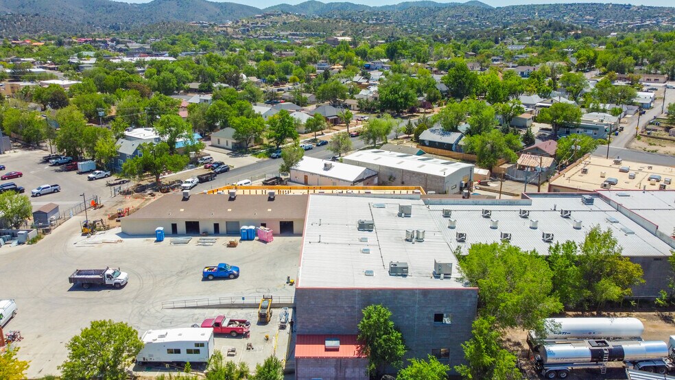More Photos Of 430 N Mount Vernon Ave, Prescott Warehouse For Lease