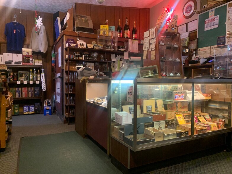 More Photos Of 1728 Cleveland Ave NW, Canton Freestanding For Sale