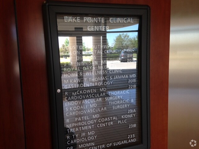More Photos Of 1400 Creek Way Dr, Sugar Land Medical For Lease