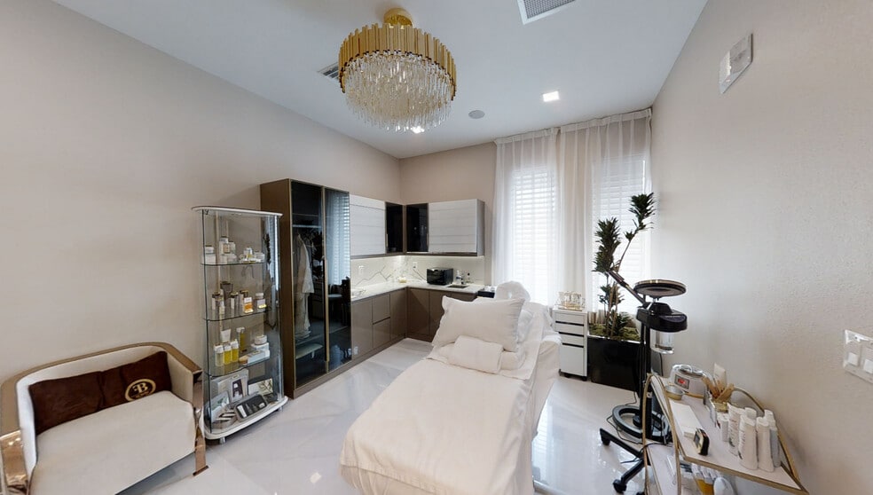 More Photos Of 13052 Dallas Pky, Frisco Healthcare For Sale