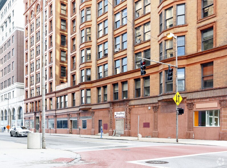 More Photos Of 518-520 Madison Ave, Toledo Office Residential For Lease