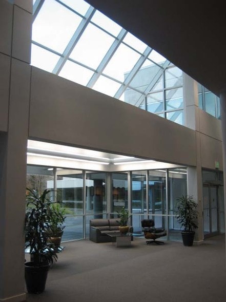 More Photos Of 6001 36th Ave W, Everett Research And Development For Sale