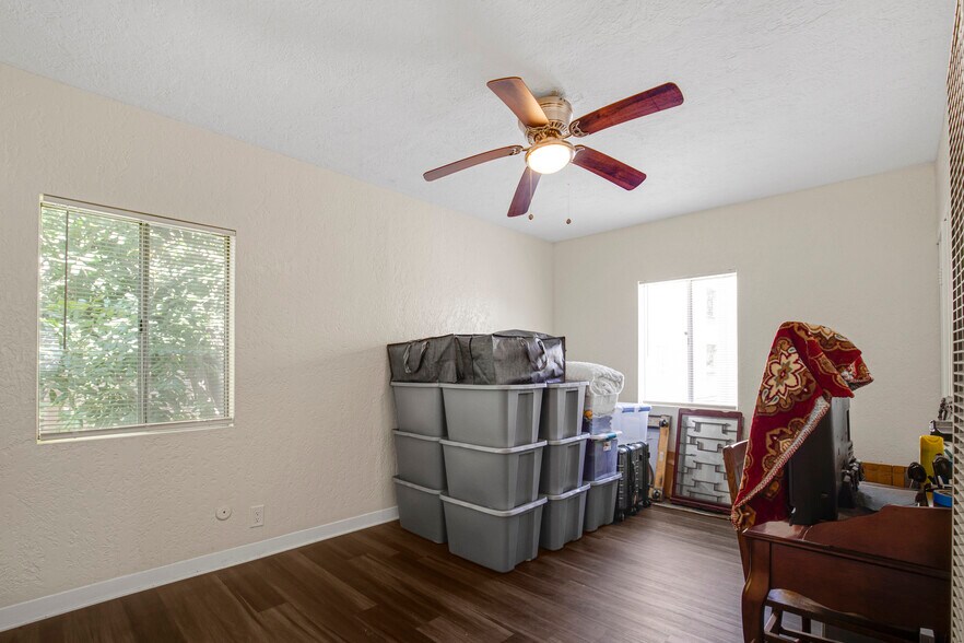 More Photos Of 3822 E 7th St, Long Beach Apartments For Sale