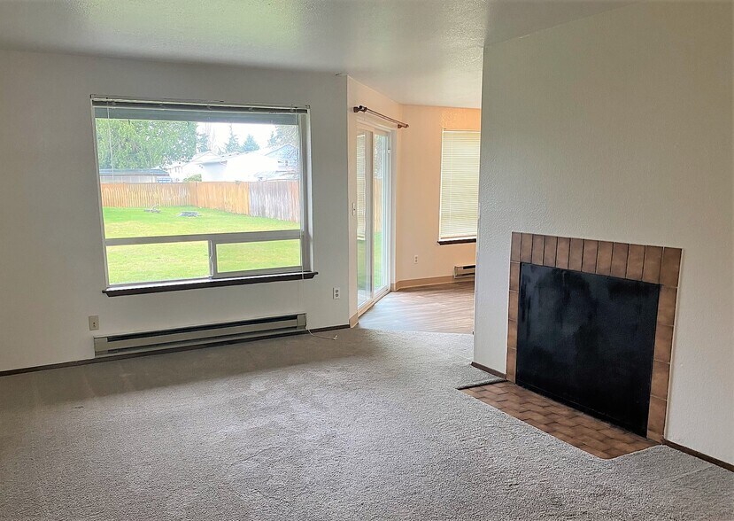 More Photos Of 5810-5816 77th St W, Lakewood Apartments For Sale