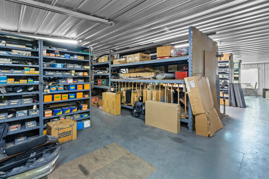 More Photos Of 3520 N Shadeland Ave, Indianapolis Industrial For Sale