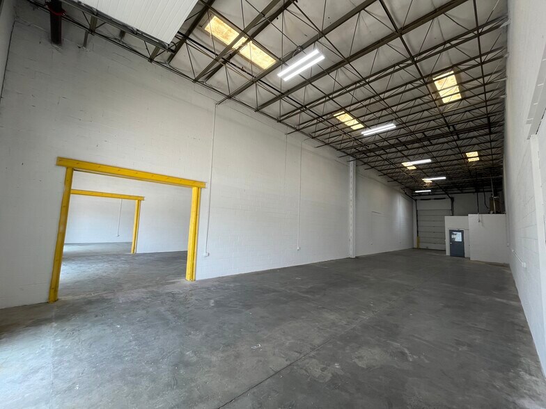 More Photos Of 963 N Burnt Hickory Rd, Douglasville Unknown For Lease