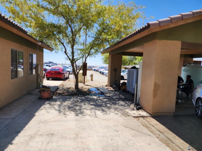 More Photos Of 14794 Avenue B, Somerton Auto Dealership For Sale