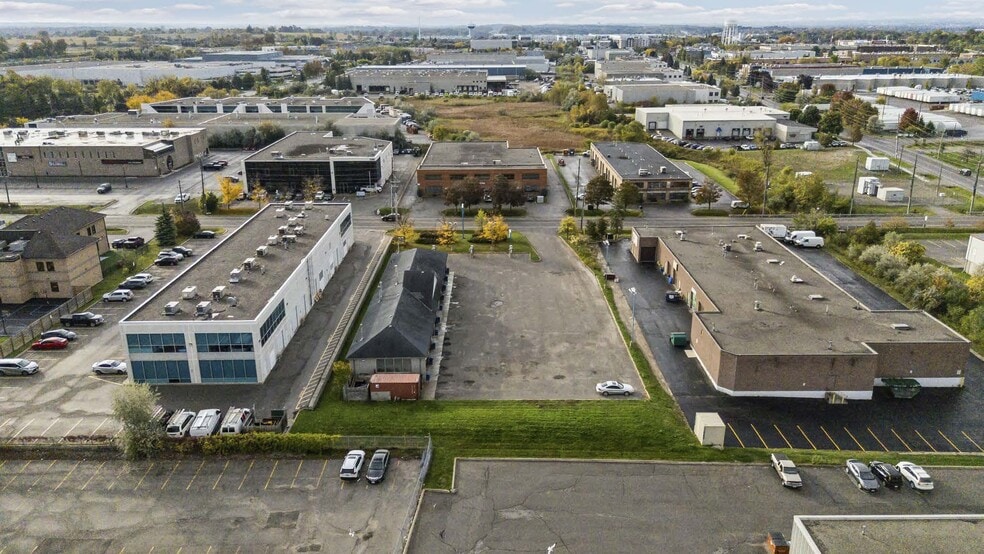 More Photos Of 1185 Stellar Dr, Newmarket Carwash For Sale