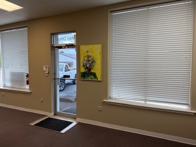 More Photos Of 112 W Lauderdale St, Tullahoma Office For Lease