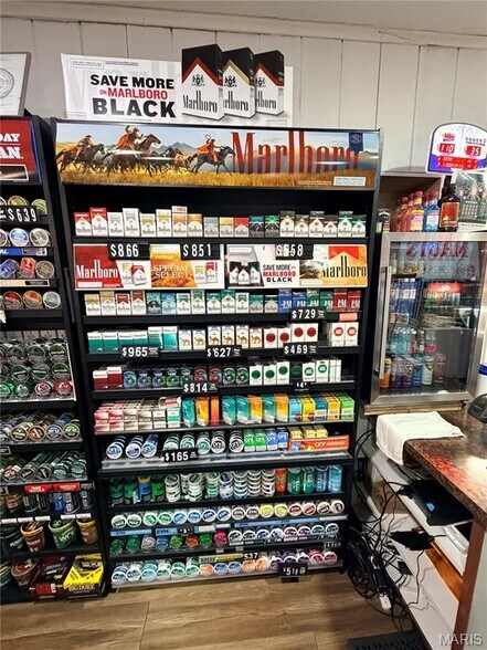 More Photos Of 201 S Highway 63, Freeburg Convenience Store For Sale